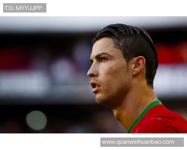 拍摄足球明星个人照：捕捉球场英姿与背后不为人知的动人瞬间